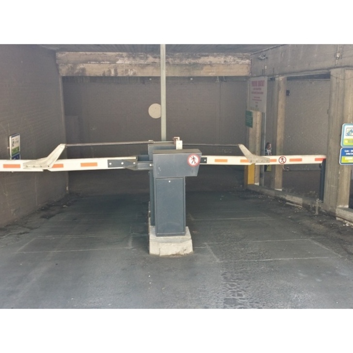 BEPARK FLEUR DE LYS GARE DE NIVELLES Openbare Parking (Exterieur) in Nivelles